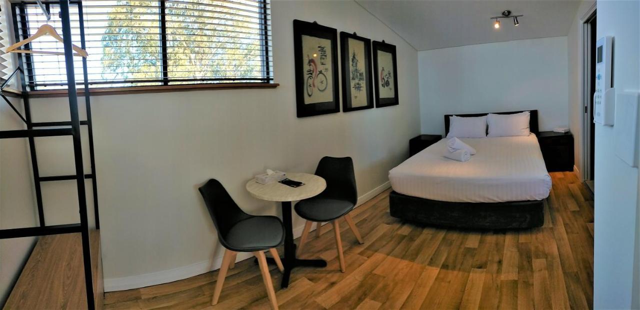 Dunsborough Apartments & Suites Экстерьер фото